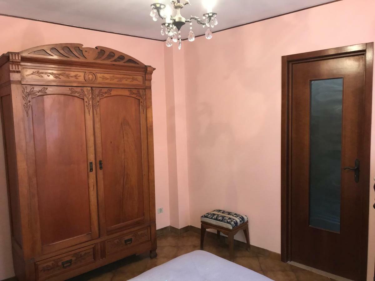 Bed & Roses “Gege” Apartamento La Morra Exterior foto